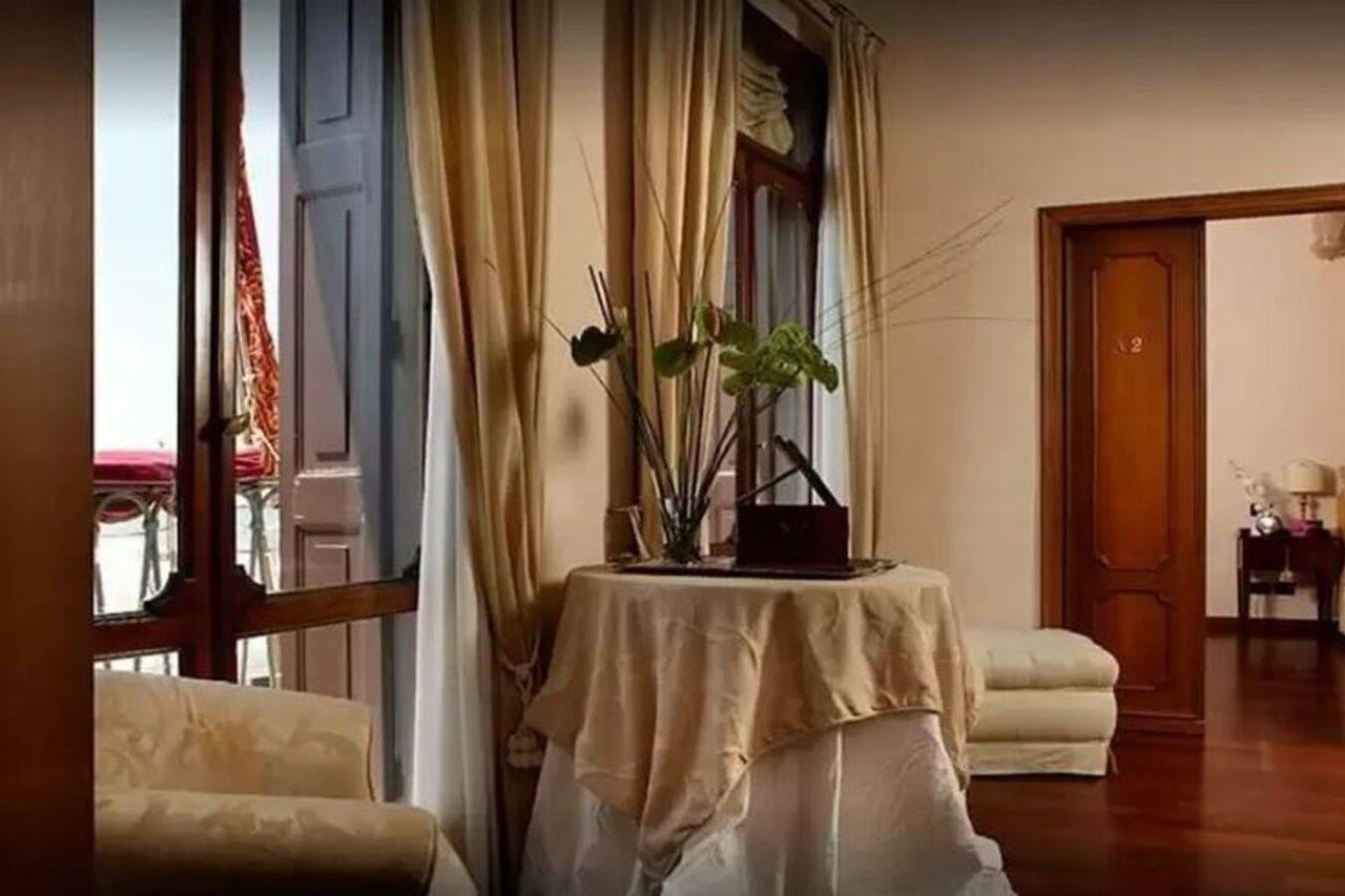La Rosa Dei Venti Panzió Velence Kültér fotó
