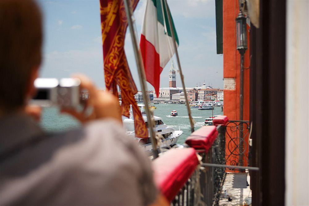 La Rosa Dei Venti Panzió Velence Kültér fotó
