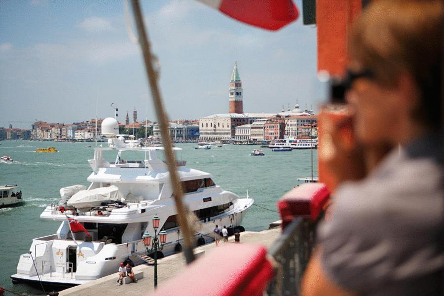 La Rosa Dei Venti Panzió Velence Szoba fotó